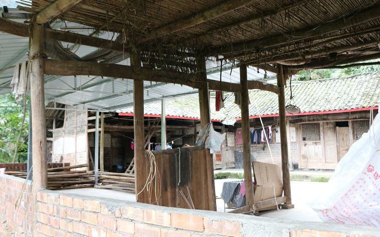 智汇堂丨“援建爱心屋，温暖一个家”凤姐爱心屋落成