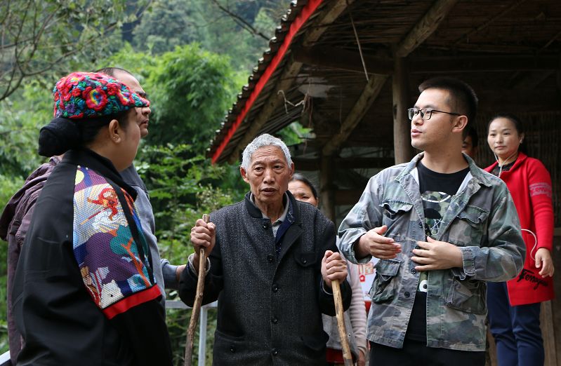 智汇堂丨“援建爱心屋，温暖一个家”凤姐爱心屋落成